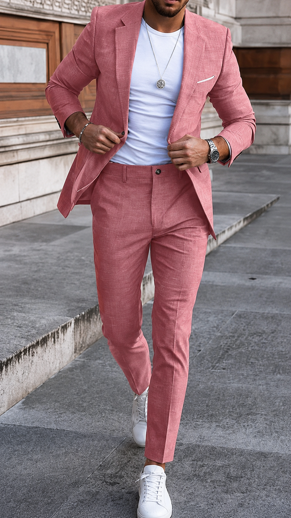 El traje de Lucas