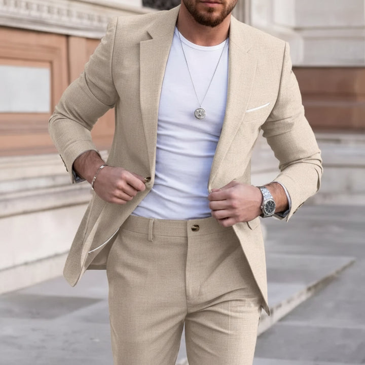 El traje de Lucas