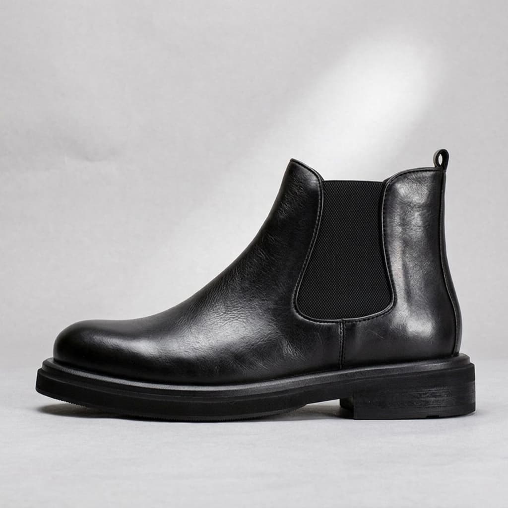 The Wyndham Retro Leather Chelsea